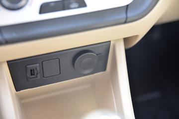 ������Խ��X3 PLUS 2022�� �콢�� 1.6L ���� 122���� 3.3�׵�������΢��(����)(SC1034NGD6B1)ͼƬ