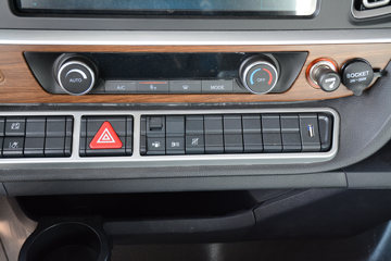 �й����� HOWO TH7�ؿ� 570���� 6X4 AMT�Զ���ǣ����(����)ͼƬ