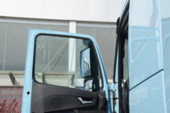 中国重汽 HOWO TH7重卡 570马力 6X4 AMT自动挡牵引车(国六)