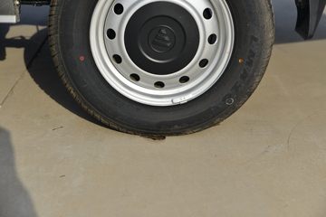 ���� ����Qһ��ʽ ������ 1.6L 120���� ���� 3.09�׵�����ʽ΢��(BJ5030XXY4JV6-73)ͼƬ