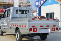 福田 祥菱Q一体式 舒适型 1.6L 120马力 汽油 2.5米双排栏板微卡(BJ1030V6AV6-73)