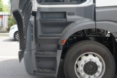 奔驰 Actros 重卡 优享版 480马力 6X4 AMT自动挡牵引车(国六)(BJ4266Y6DHL-A2)