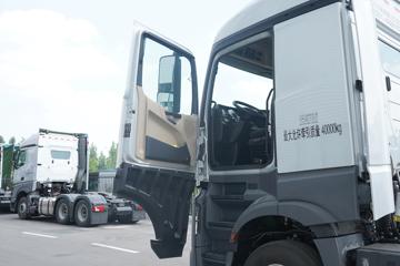 奔驰Actros(国产)&nbsp;牵引车驾驶室                                               图片