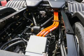 昊龙&nbsp;电动牵引车底盘图片