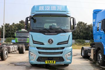 陕汽重卡 德龙X6000 经典版 680马力 6X4 牵引车(液缓)(SX4259GE4Q3)