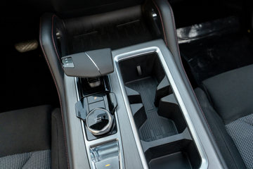 ���� F70 ������ ������ 2.0T���� 233���� �Զ����� ����˫��Ƥ��ͼƬ