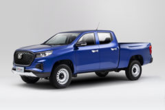 长安 F70 蓝鲸版 创富型 2.0T汽油 233马力 手动两驱 长轴双排皮卡