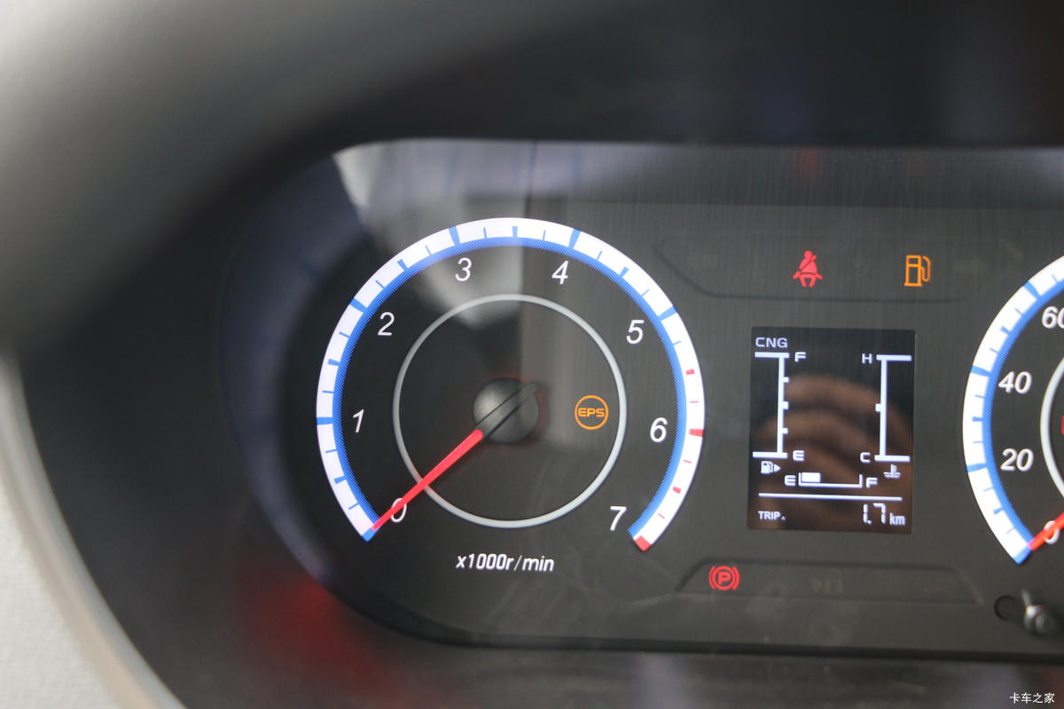  ³M60 2023  1.6L 105 CNG 2ջ()()ʻ
