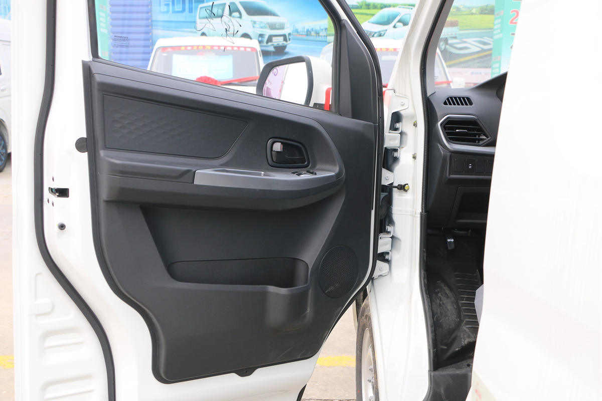  ³M60 2023  1.6L 105 CNG 2ջ()()ʻ