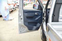 福田 祥菱V3 2.0L 144马力 汽油 3.7米单排栏板微卡(国六)(BJ1030V5JV7-34)