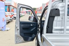 福田 祥菱V3 2.0L 144马力 汽油 3.7米单排栏板微卡(国六)(BJ1030V5JV7-34)