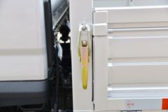 福田 欧马可X 122马力 3.95米排半栏板轻卡(BJ1044VAJA6-3A)