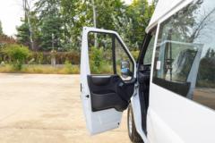 江铃汽车 福顺 2023款 146马力 2.0T柴油 短轴 6座 中高顶多用途乘用车