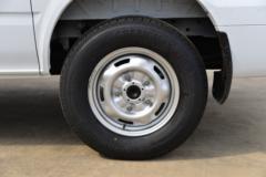 江铃汽车 福顺 2023款 146马力 2.0T柴油 短轴 6座 中高顶多用途乘用车