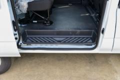 江铃汽车 福顺 2023款 146马力 2.0T柴油 短轴 6座 中高顶多用途乘用车