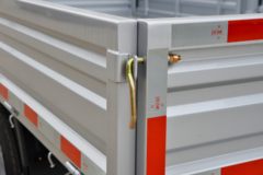 解放 虎6G 140马力 3.82米排半栏板轻卡(法士特8档)