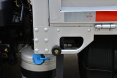 解放 虎6G 140马力 3.82米排半栏板轻卡(法士特8档)