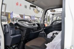 解放 虎VN 招财虎 137马力 4.16米单排厢式轻卡