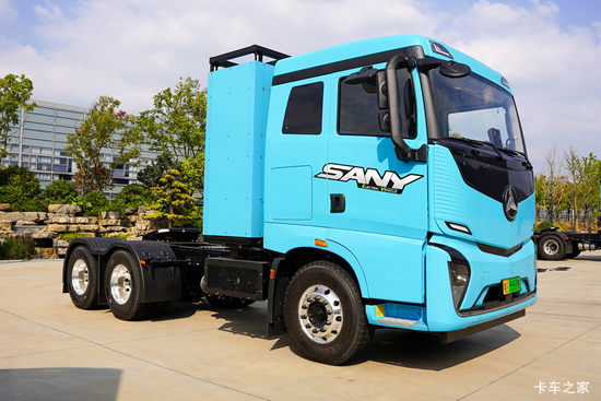 ��һ�ؿ� ��ɽSE 6X4 ����ʽ���綯ǣ����437kWh