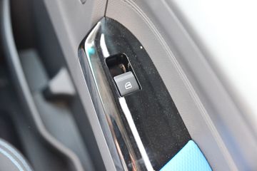 ���� ŷ����S1 ��ӯ�� 158���� 4.17��AMT�Զ������Ų�դʽ�ῨͼƬ