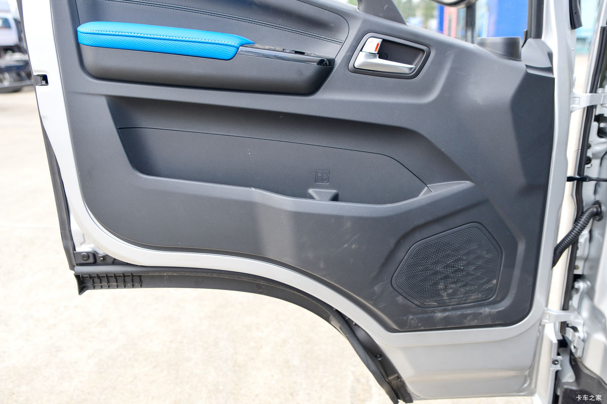 ���� ŷ����S3 170���� 4.8���Ű��դʽ�Ῠ(BJ5128CCYGJFA-AB1)��ʻ��                                               