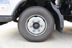 福田 欧马可S3 170马力 4.8米排半仓栅式轻卡(BJ5128CCYGJFA-AB1)