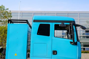 ��һ�ؿ� ��ɽSE 6X4 ����ʽ���綯ǣ����388kWhͼƬ