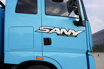 ��һ�ؿ� ��ɽSE 6X4 ����ʽ���綯ǣ����291kWhͼƬ