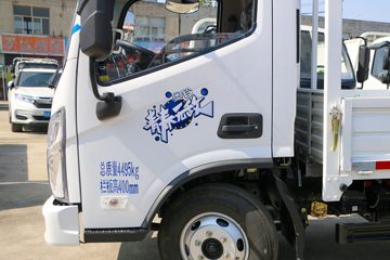 福田 奥铃新捷运 156马力 4.18米单排栏板轻卡(朝柴)(BJ1048V9JDA-A1)外观图片