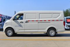 长安跨越 跨越星V7EV 智享型 2.9T 2座 4.8米纯电动厢式运输车(对开门)38.64kWh