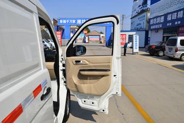 ������Խ ��Խ��V7EV ������ 2.9T 2�� 4.8�״��綯��ʽ���䳵(�Կ���)38.64kWhͼƬ