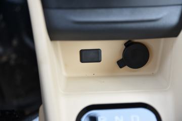 ������Խ ��Խ��V7EV ������ 2.9T 2�� 4.8�״��綯��ʽ���䳵(�Կ���)38.64kWhͼƬ