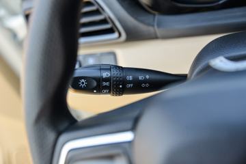 ������Խ ��Խ��V7EV ������ 2.9T 2�� 4.8�״��綯��ʽ���䳵(�Կ���)38.64kWhͼƬ