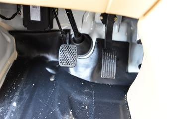 ������Խ ��Խ��V7EV ������ 2.9T 2�� 4.8�״��綯��ʽ���䳵(�Կ���)38.64kWhͼƬ