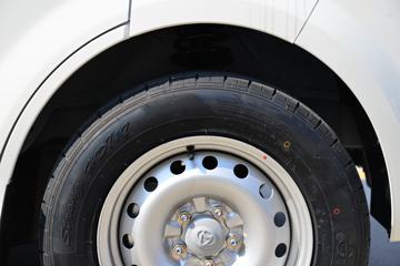 ������Խ ��Խ��V7EV ������ 2.9T 2�� 4.8�״��綯��ʽ���䳵(�Կ���)38.64kWhͼƬ