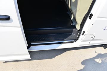 ������Խ ��Խ��V7EV ������ 2.9T 2�� 4.8�״��綯��ʽ���䳵(�Կ���)38.64kWhͼƬ