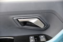 福田 祥菱Q一体式 豪华型 1.6L 120马力 汽油 3.09米单排厢式微卡(BJ5030XXY4JV6-73)