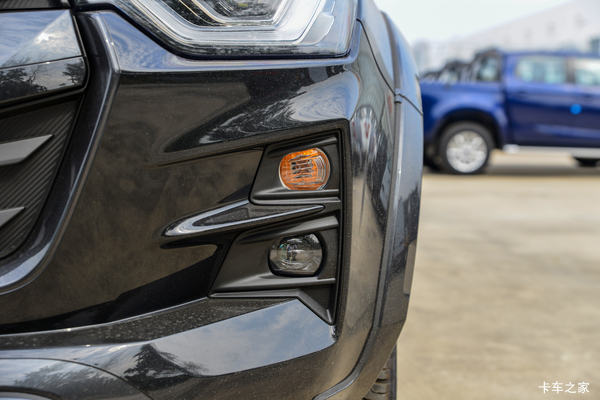 ����������ʮ��D-MAXƤ��ϵ�У������Żݣ���0�򣬸Ͽ�������