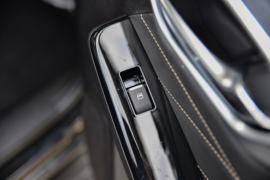 五十铃D-MAX&nbsp;皮卡驾驶室                                               图片