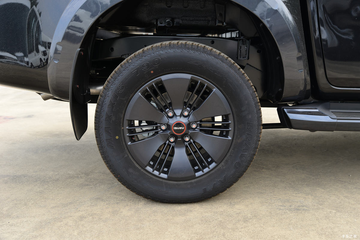 ʮ D-MAX V-CROSS 2023  1.9T 177 Զ ˫Ƥ                                                