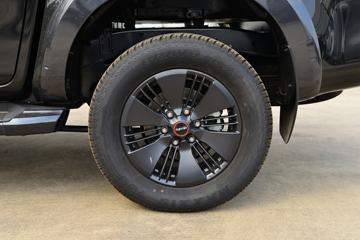 ʮ D-MAX V-CROSS 2023  1.9T 177 Զ ˫ƤͼƬ