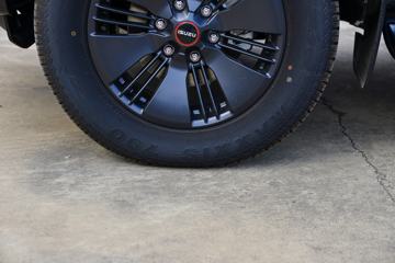 ʮ D-MAX V-CROSS 2023  1.9T 177 Զ ˫ƤͼƬ
