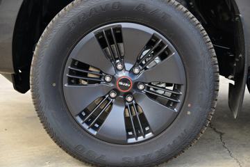 ʮ D-MAX V-CROSS 2023  1.9T 177 Զ ˫ƤͼƬ