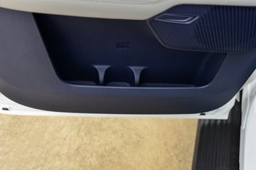 ���� ��� ȫ���� ������ 2.3T���� 177���� �Զ����� ����˫��Ƥ��ͼƬ