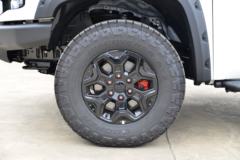 江铃 大道 敢探者 无界款 2.3T柴油 177马力 自动四驱 标轴双排皮卡