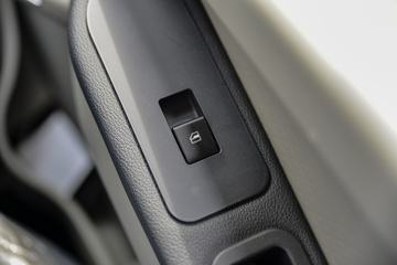 �й�����HOWO ͳ˧ 140���� 3.85���Ű������Ῠ(����)(��ʿ��8��)(ZZ1047G3215F144B)ͼƬ