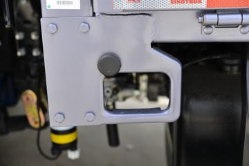 �й�����HOWO ͳ˧ 140���� 3.85���Ű������Ῠ(����)(��ʿ��8��)(ZZ1047G3215F144B)ͼƬ