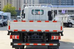 徐工轻卡 汉驰 豪省星 152马力 4.18米单排栏板轻卡(XGA1046D6EA) 徐工轻卡 汉驰 豪省星 152马力 4.18米单排栏板轻卡(XGA1046D6EA)