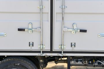 �����Ῠ ����Z1 140���� 4.18�׵�����ʽ�Ῠ(����)(YTQ5041XXYKH334)ͼƬ