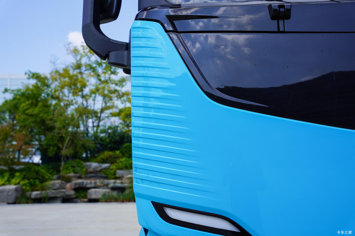 【图】三一重卡 江山SE 标载版 6X4 纯电动牵引车 亿纬565kWh_实拍图片_1756936_卡车之家